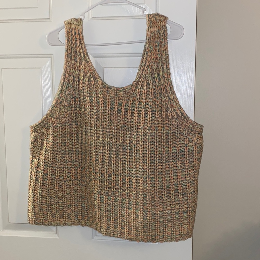 NWT knit crop top